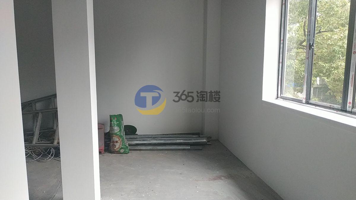 越界陕康里