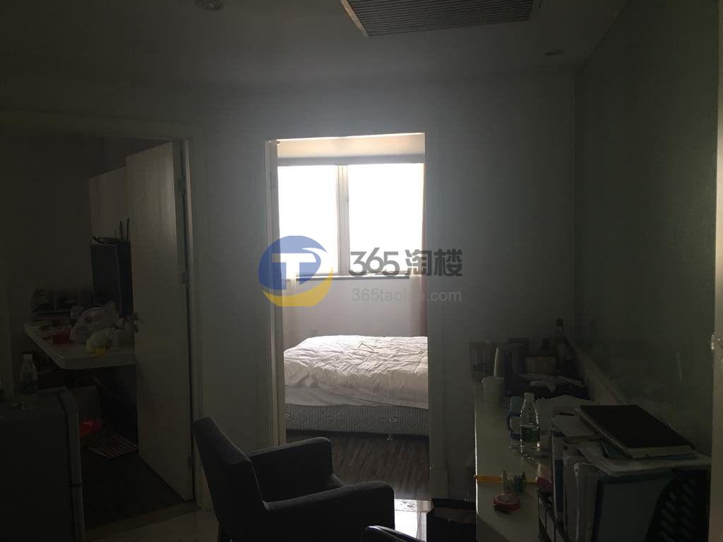 银发大厦