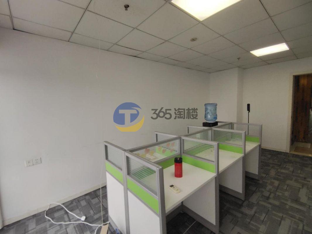 新渝商集团河畔中心