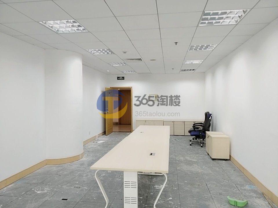 新一百大厦