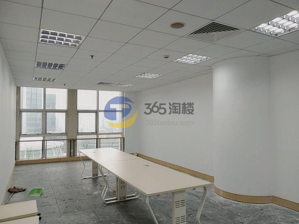 新一百大厦