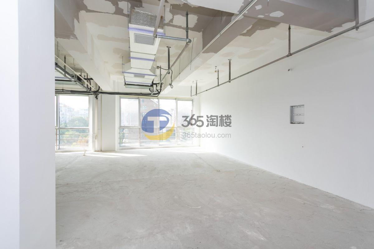 莱茵·虹桥中心