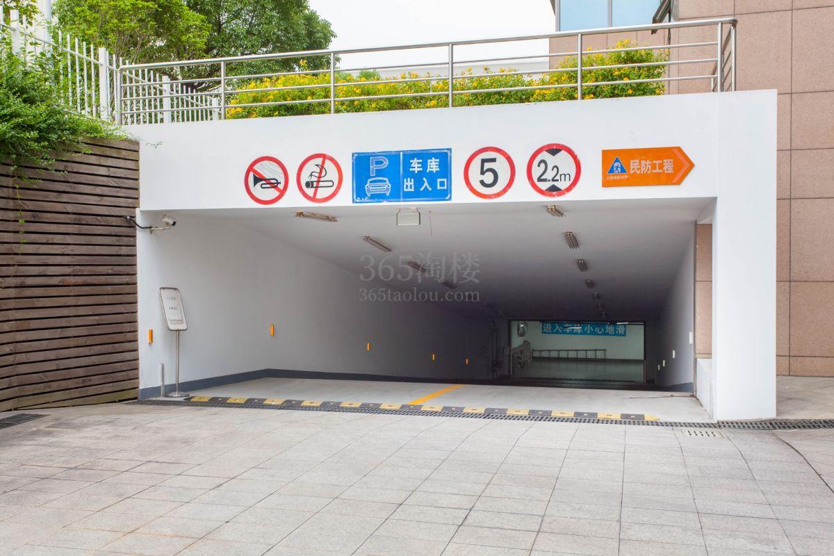信源张江广场公共区域