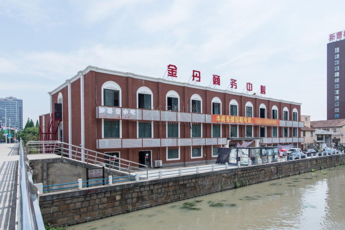 金丹商务广场外立面