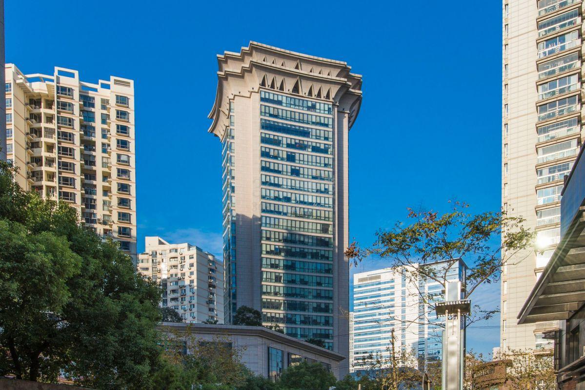 中环现代大厦外立面