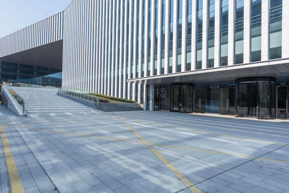 上海建滔中心周边环境