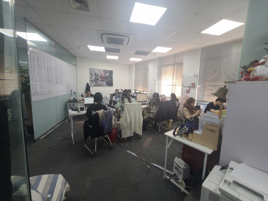 近铁云中心办公区域