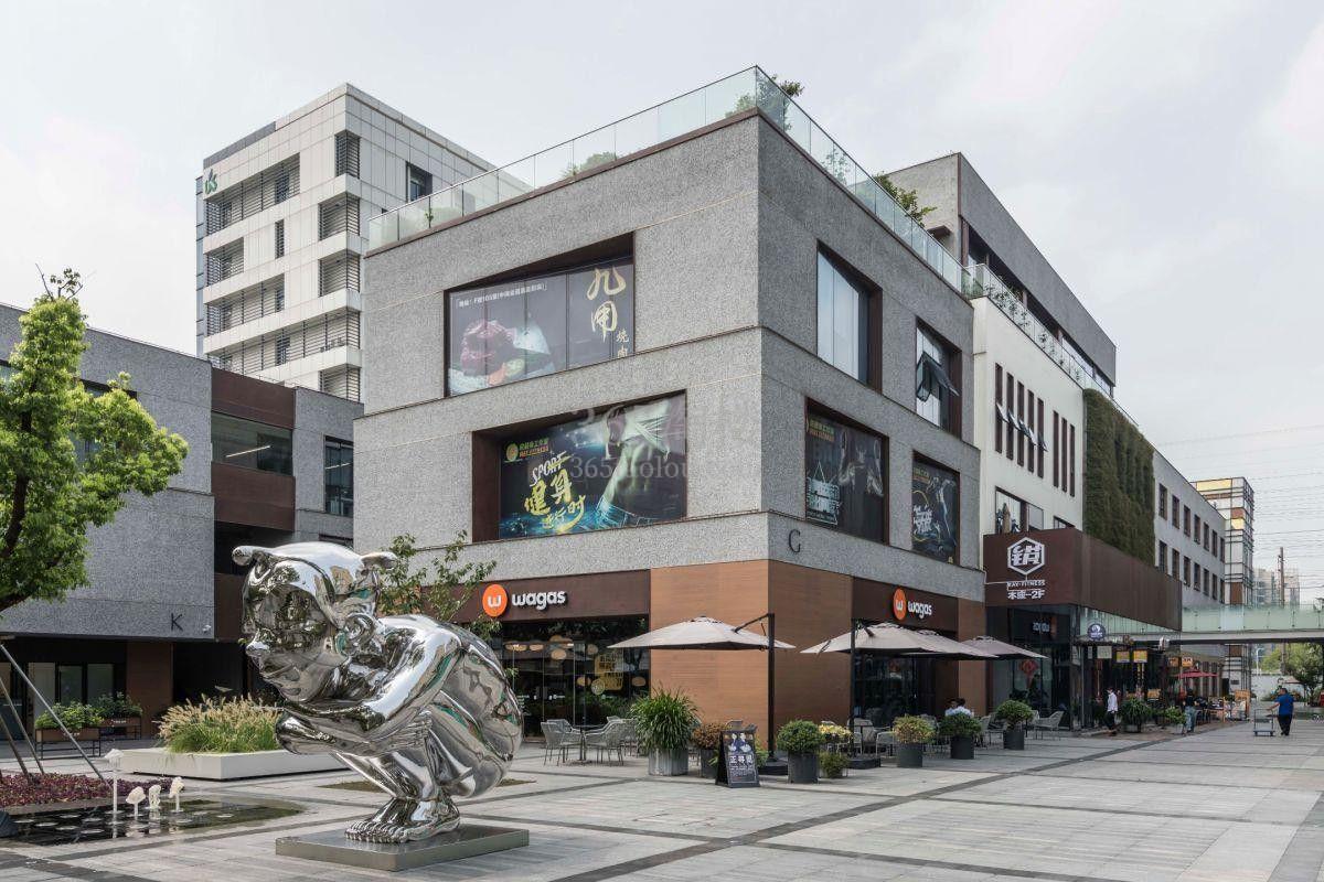 2021年锦和商业发布两笔收购公告，积极布局上海、北京核心城市
