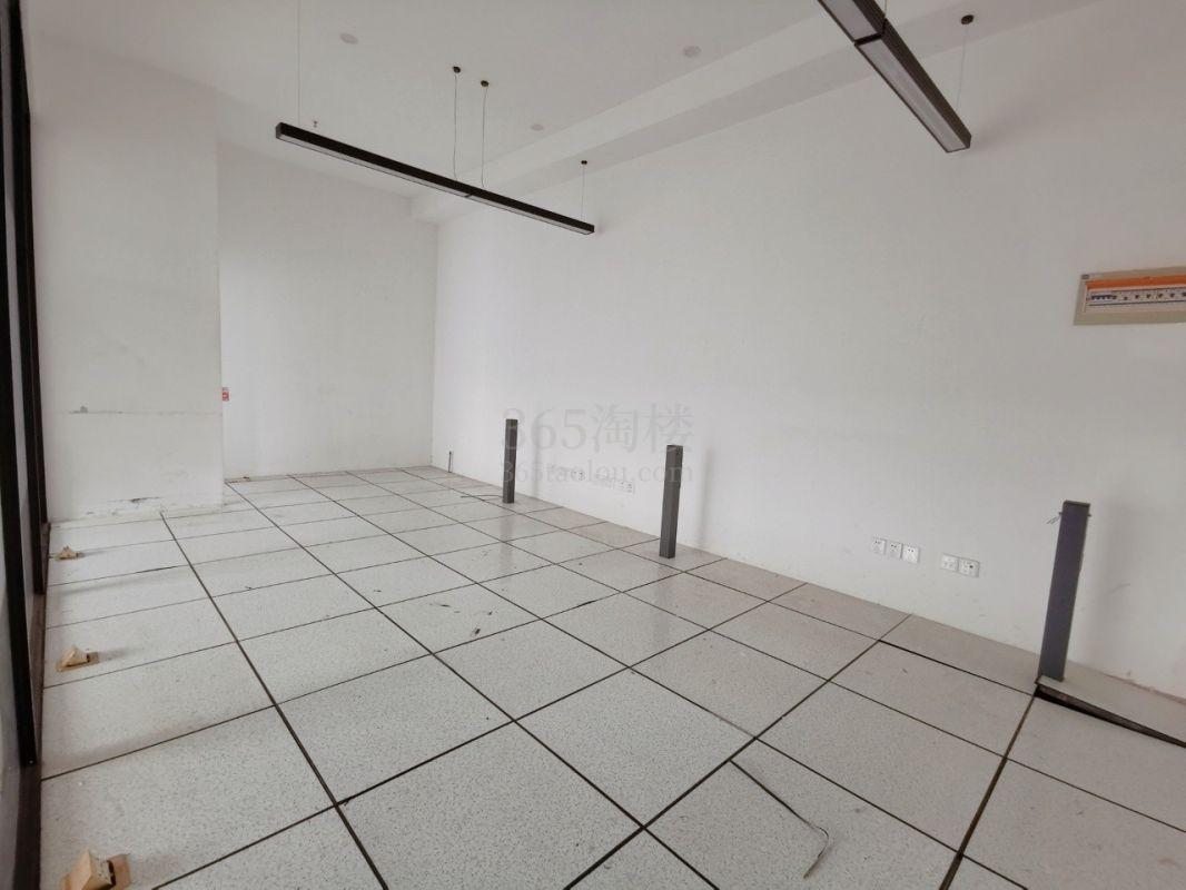 芳华德必运动LOFT