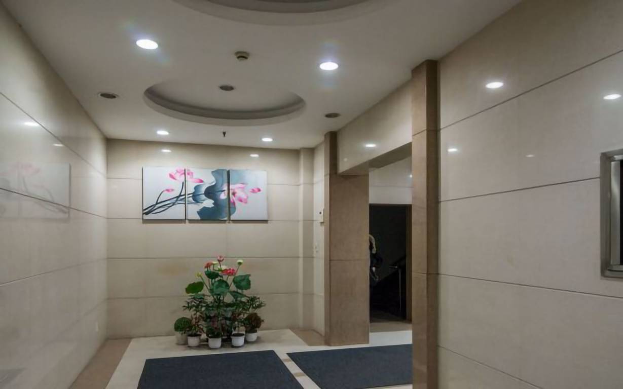 华星科技大厦电梯厅