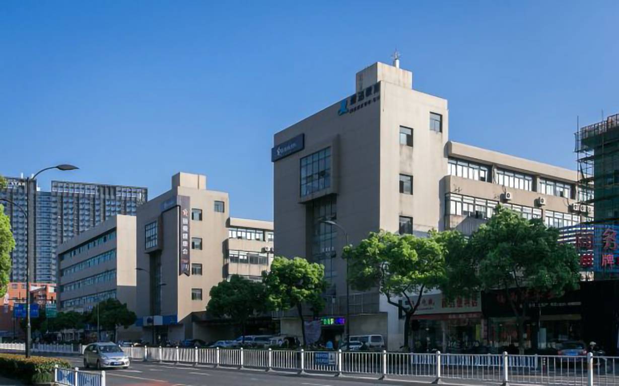 华洲创业大楼外立面