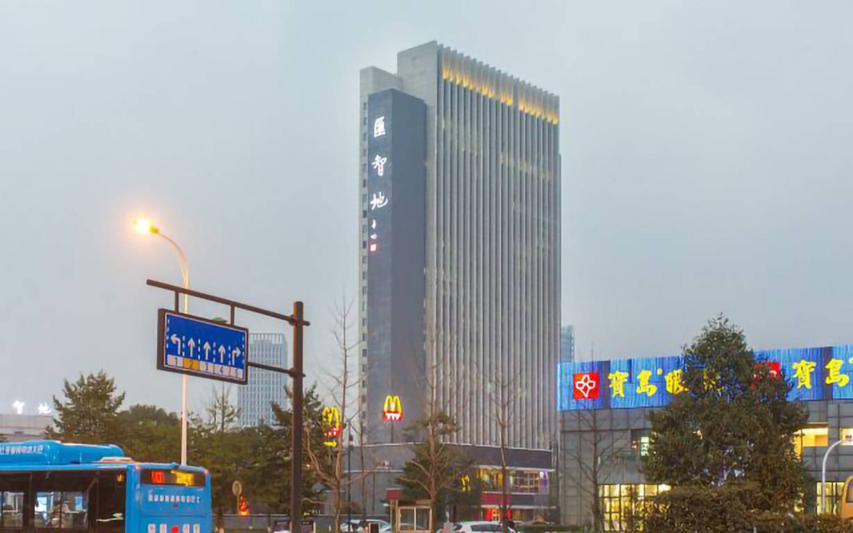 汇智地外立面