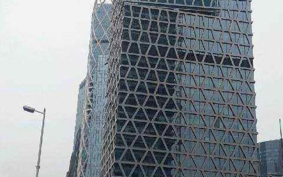 盈峰大厦（易思博）