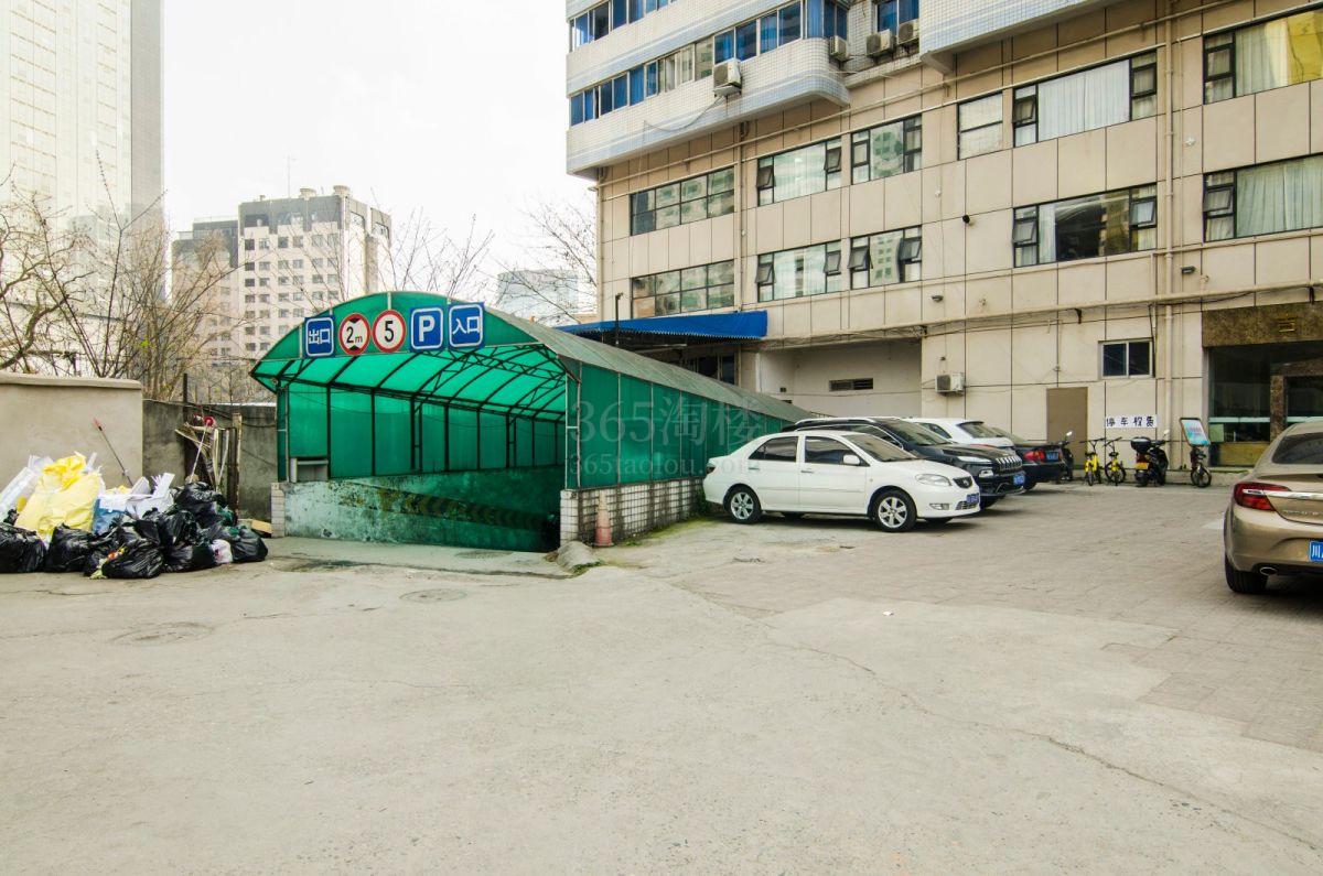 吉祥大厦周边环境