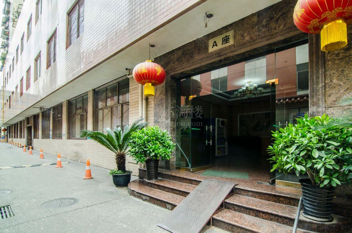 鹏宇大厦大门