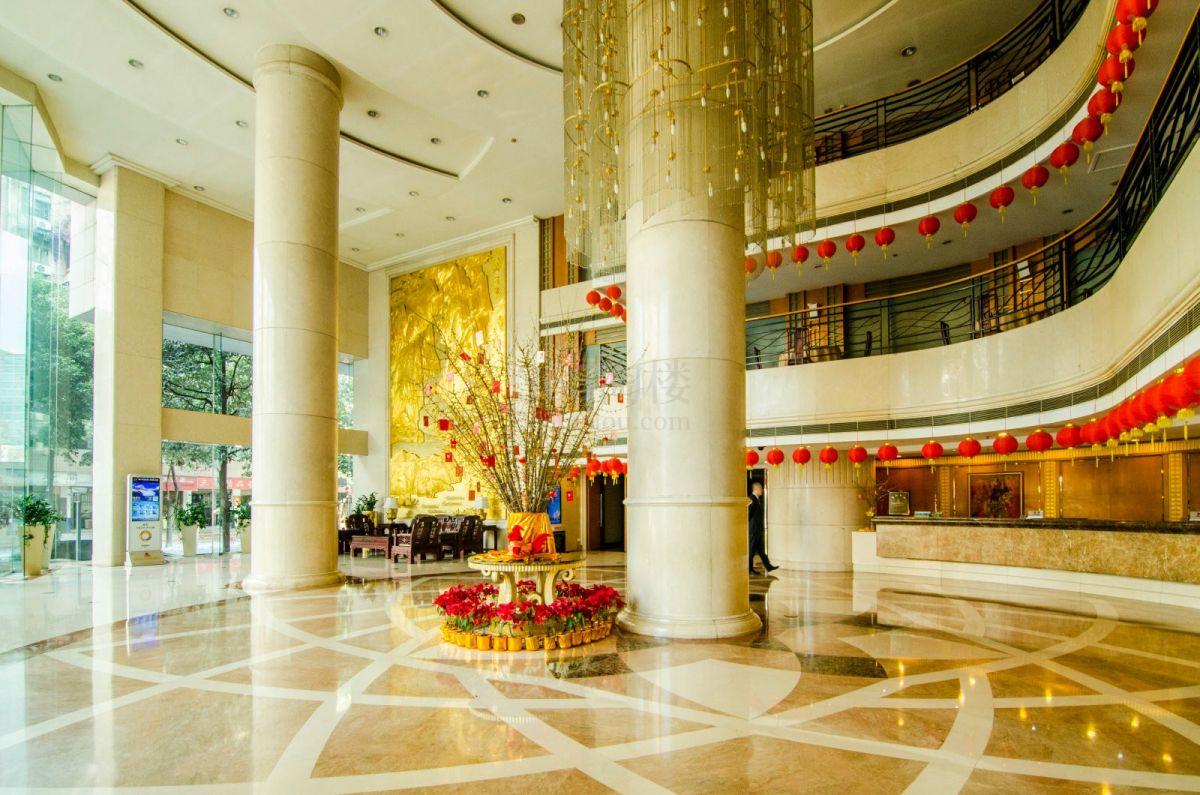 绿洲大酒店大堂