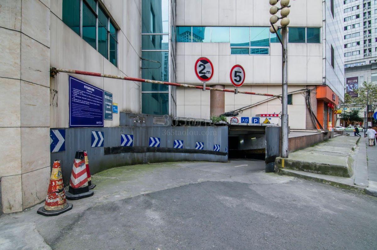 中铁瑞城大厦周边环境