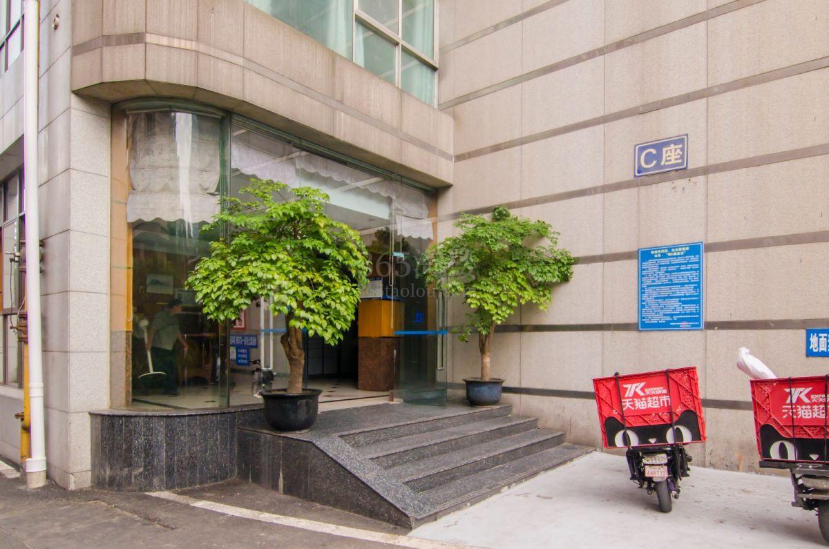 成都国际商务大厦大门