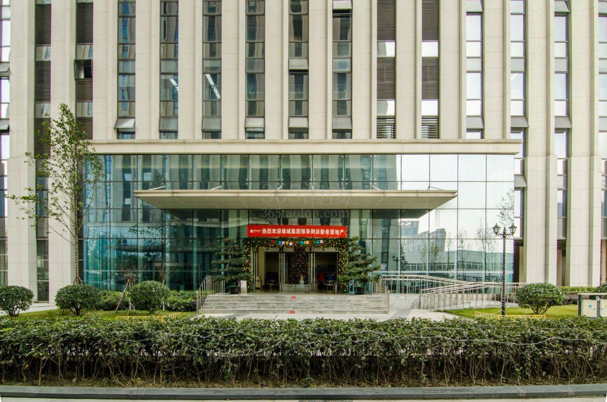 中鼎大厦大门