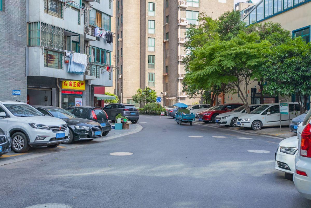 利尔达科技大厦周边环境