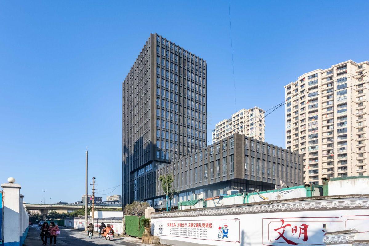宸创大厦外立面