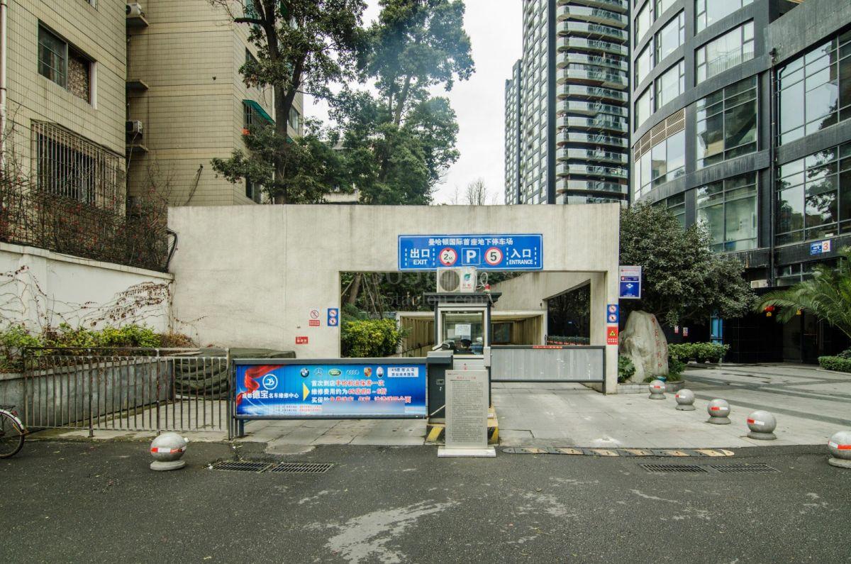 曼哈顿·首座周边环境