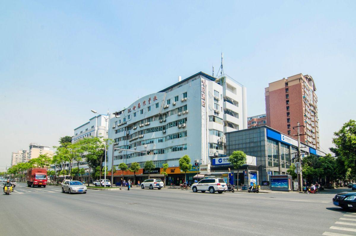 天乐嘉苑外立面