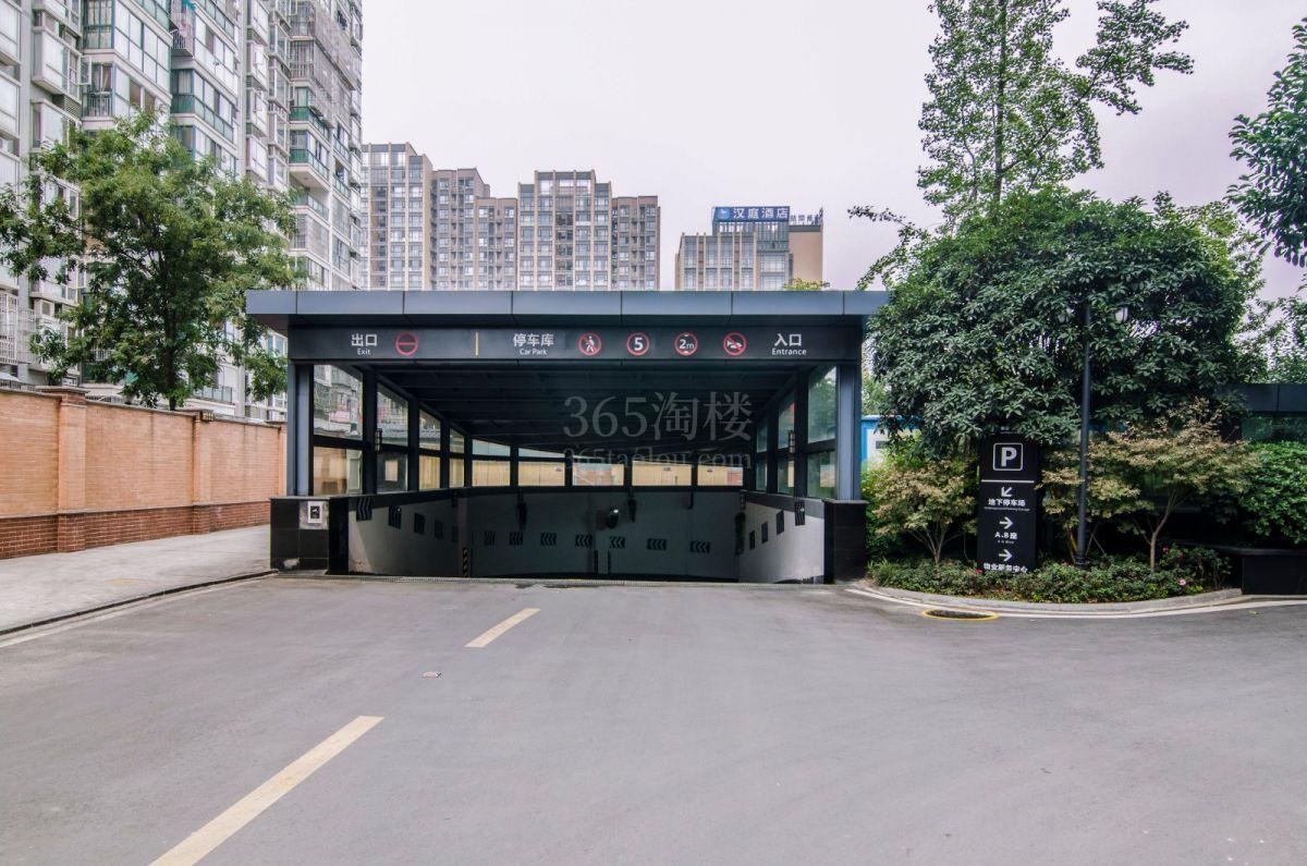 泰业北城广场周边环境