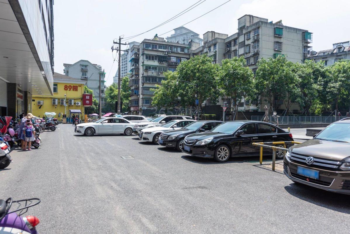 远扬大厦周边环境
