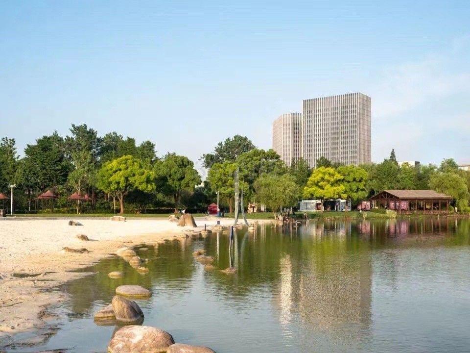 上海大宁久光中心周边环境