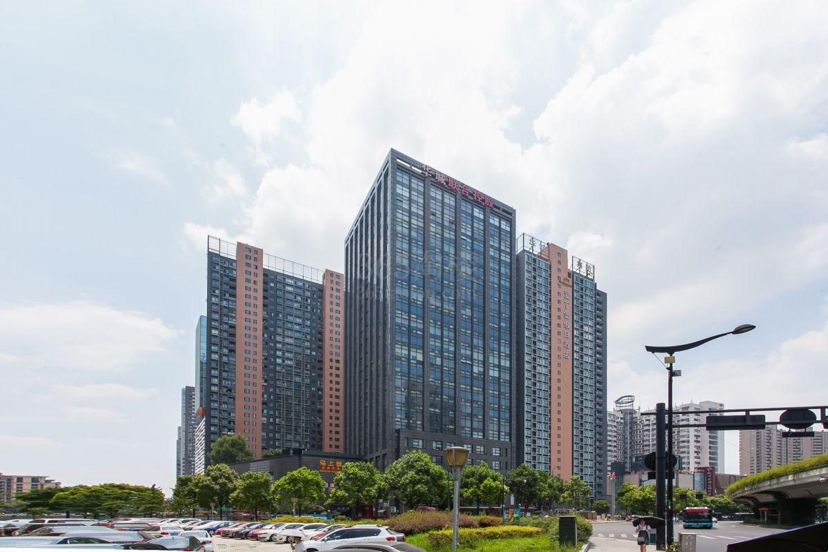 凤凰中心外立面