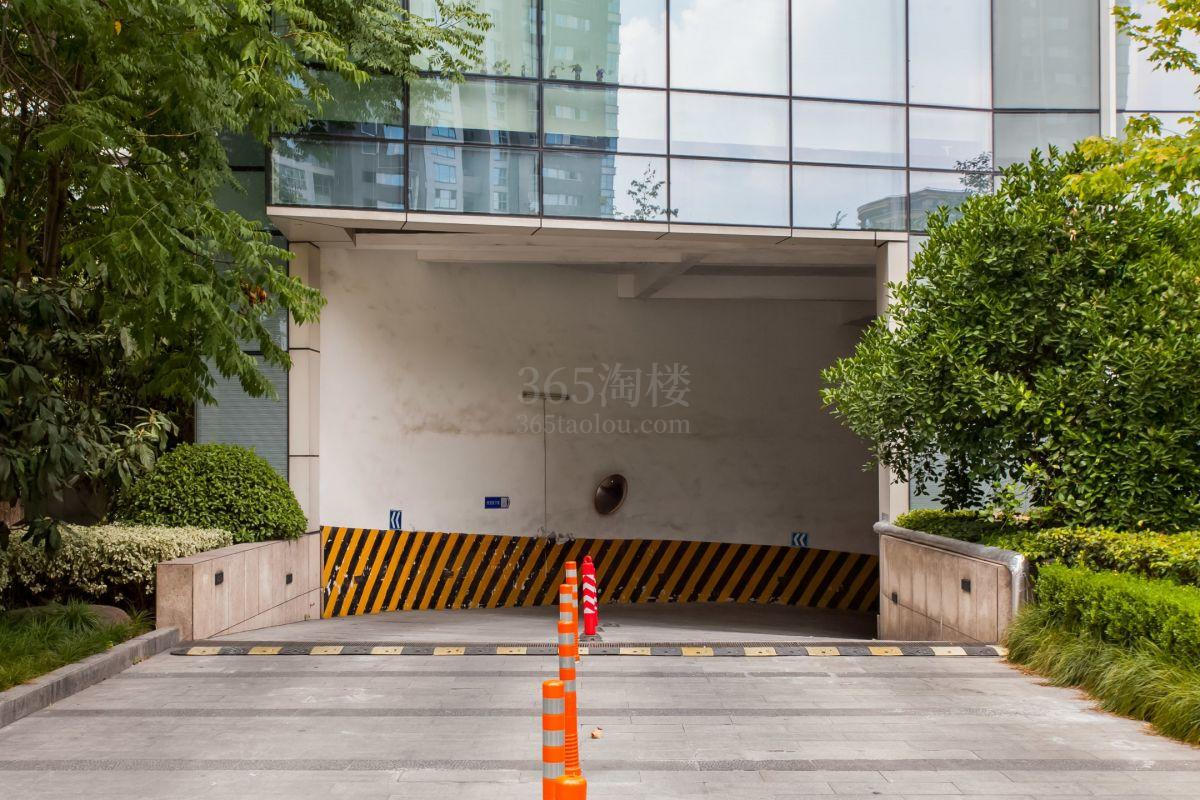 赞成太和广场公共区域