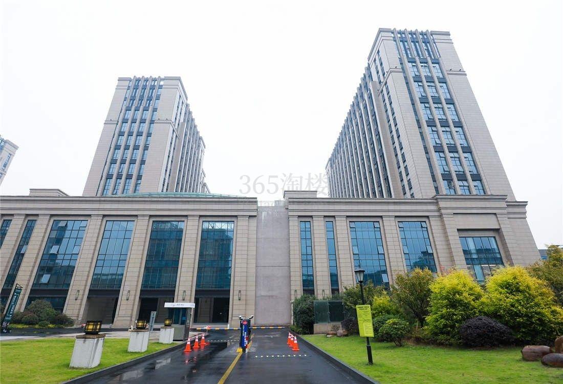 钱投城东大厦外立面