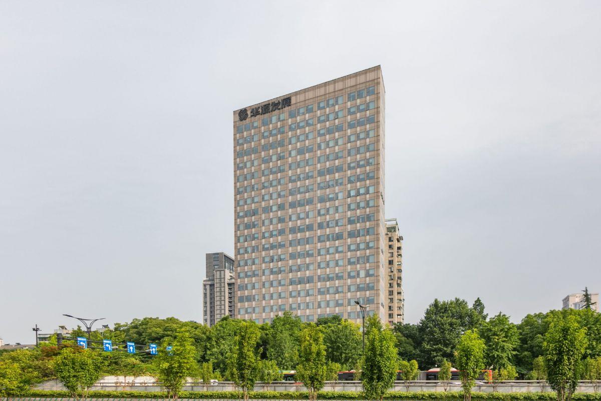 华源发展大厦外立面