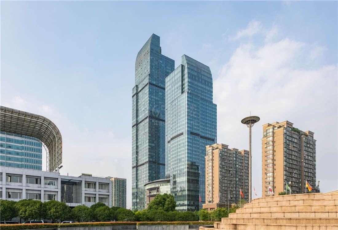 雷迪森财富中心外立面