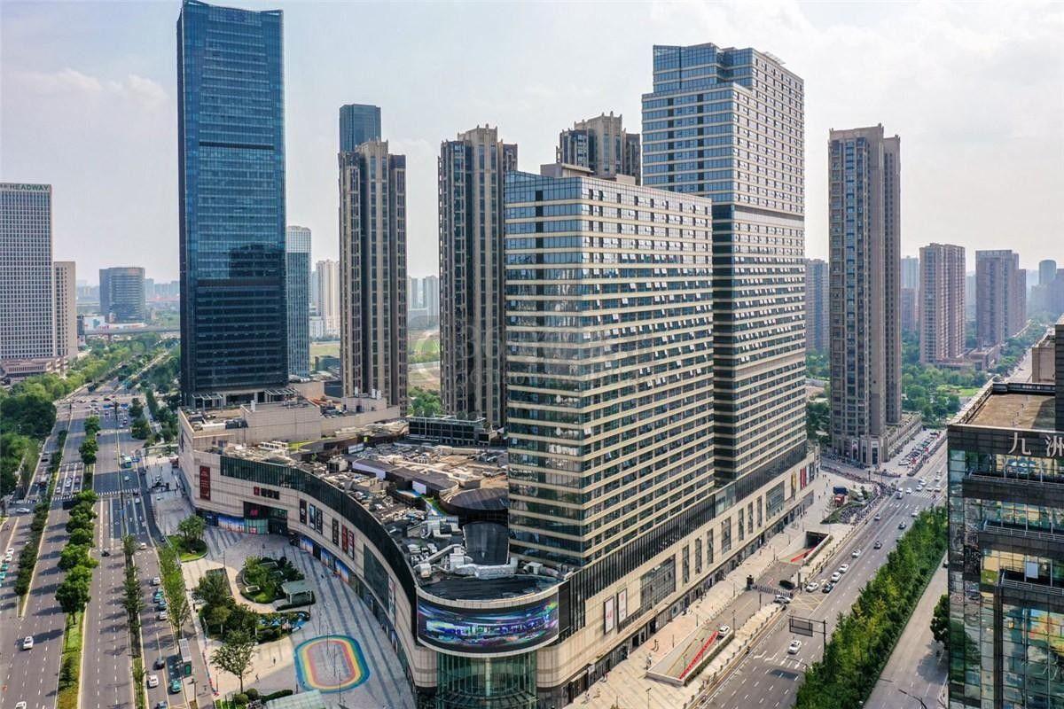 理想银泰城外立面