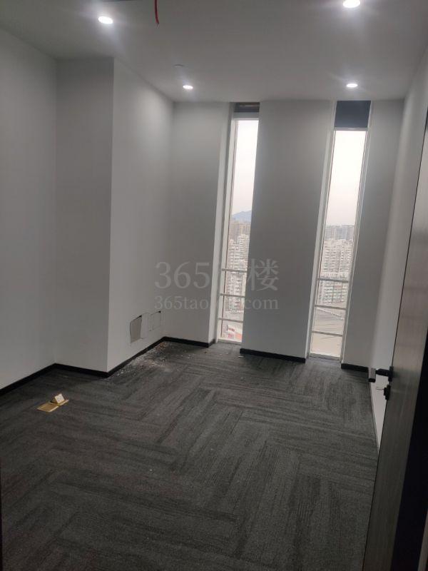 万通中心
