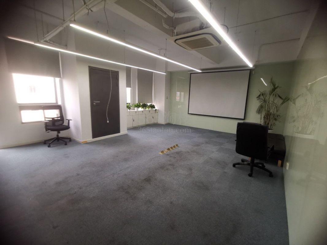 联峰汇大厦办公区域