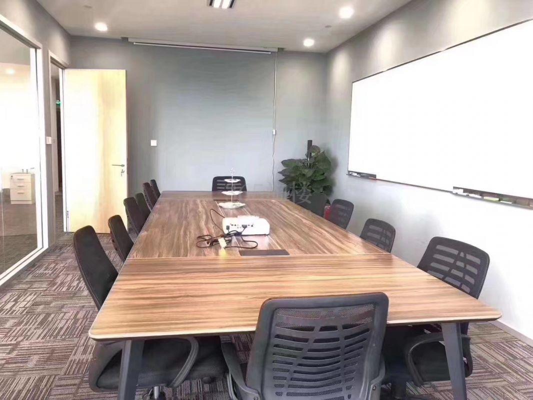 启皓大厦办公区域