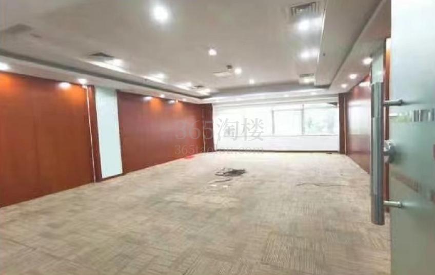 通用国际中心