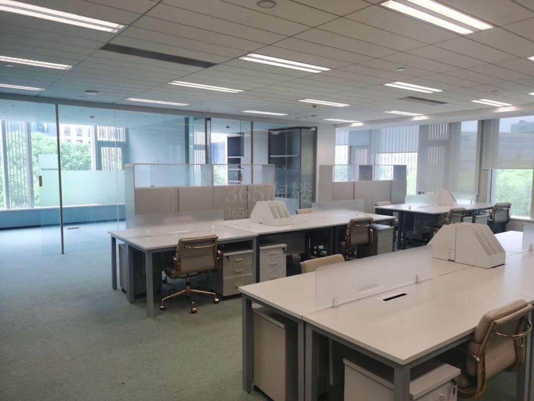 BOCE大厦办公区域