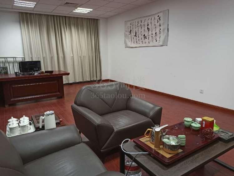 南翔高科技商务大厦