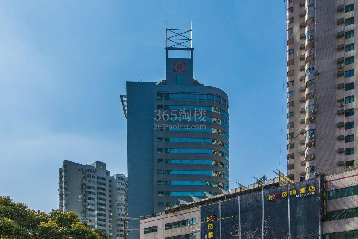 上海海丽大厦停车场收费吗