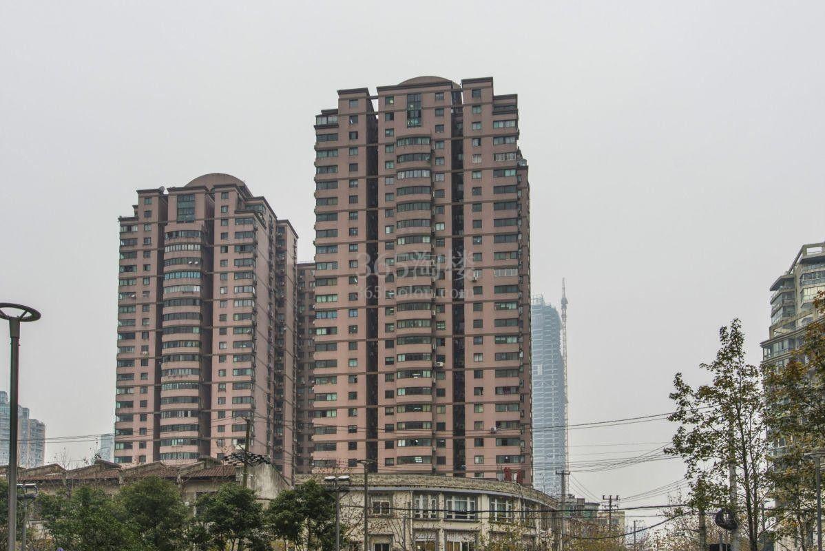 上海嘉发大厦停车场收费标准