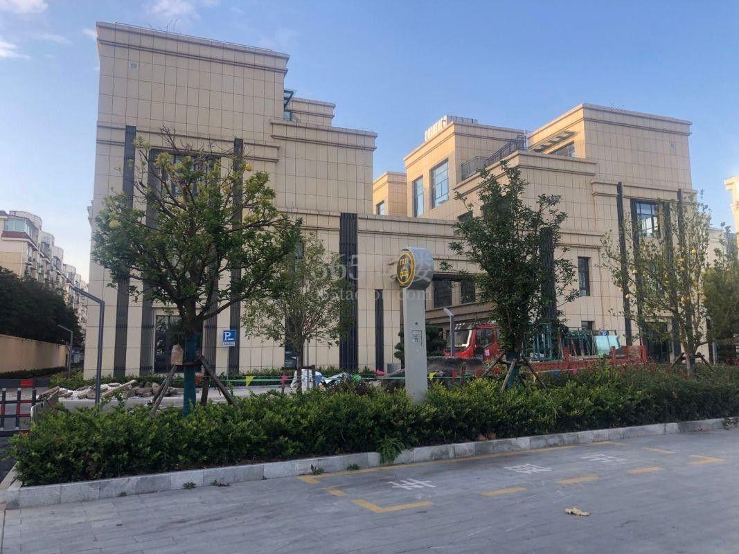上海西紫商务办公楼物业费（物业费15元/平/月）