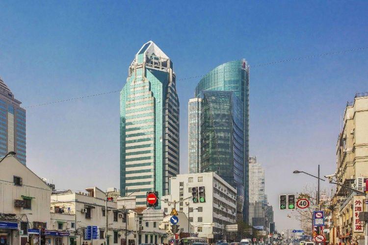 南京东路地铁站：宏伊国际广场办公楼租金及地铁信息