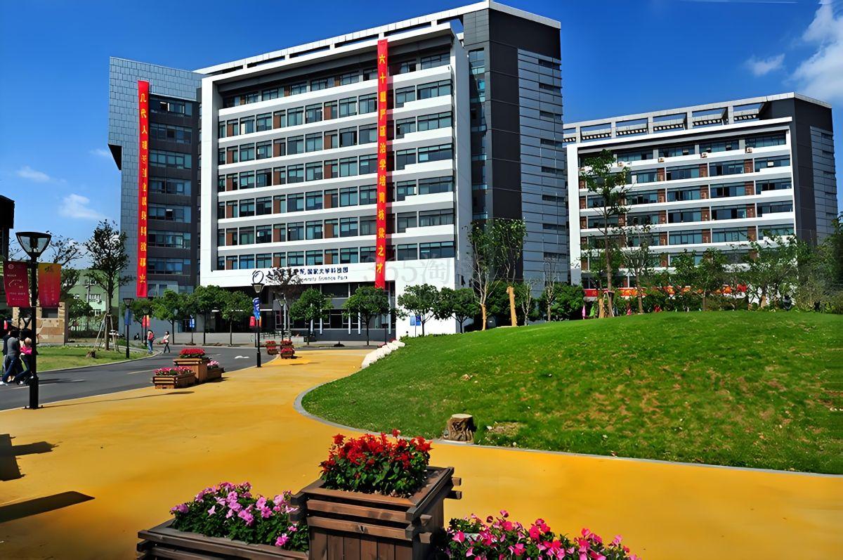 上海电力大学国家大学科技园外立面